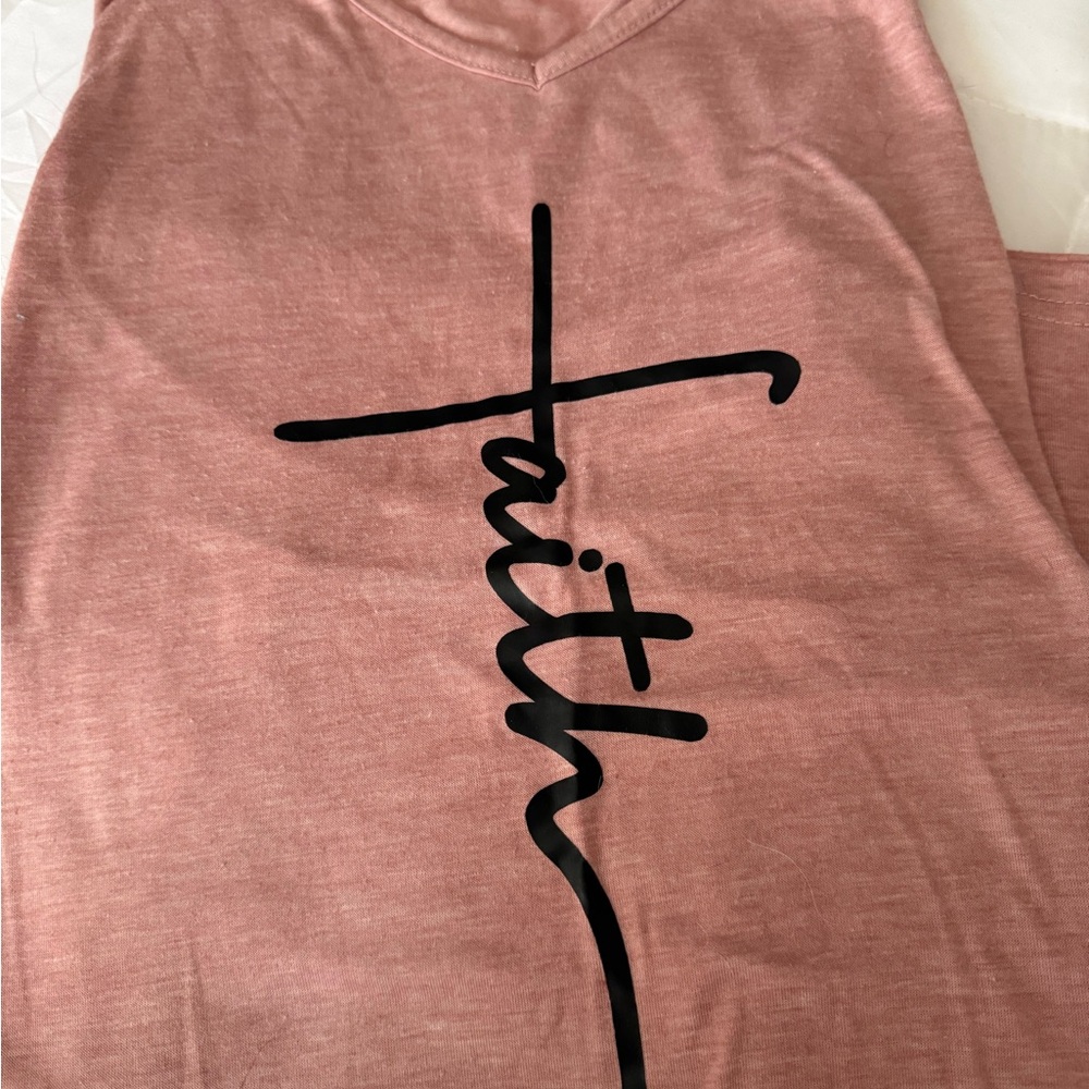 Women’s Rose Pink Faith Graphic Sleeveless Shirt - Picture 4 of 4